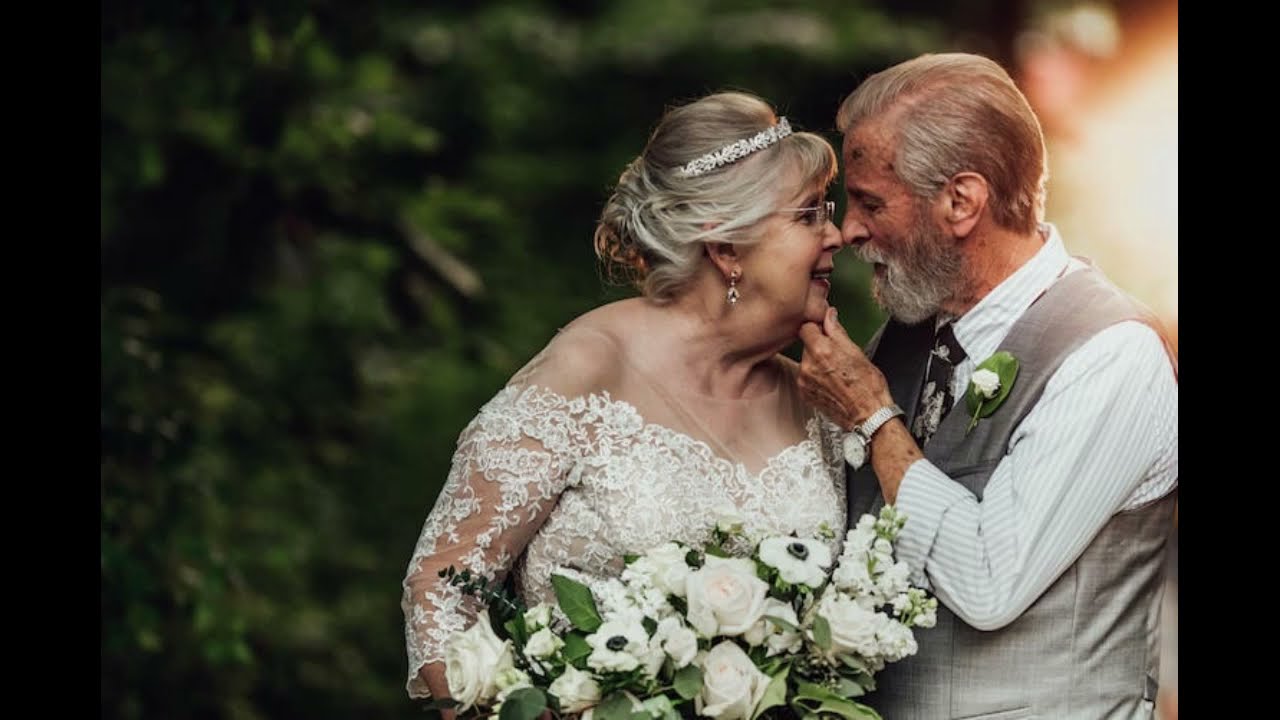 LINDOS VESTIDOS PARA NOIVAS MADURAS