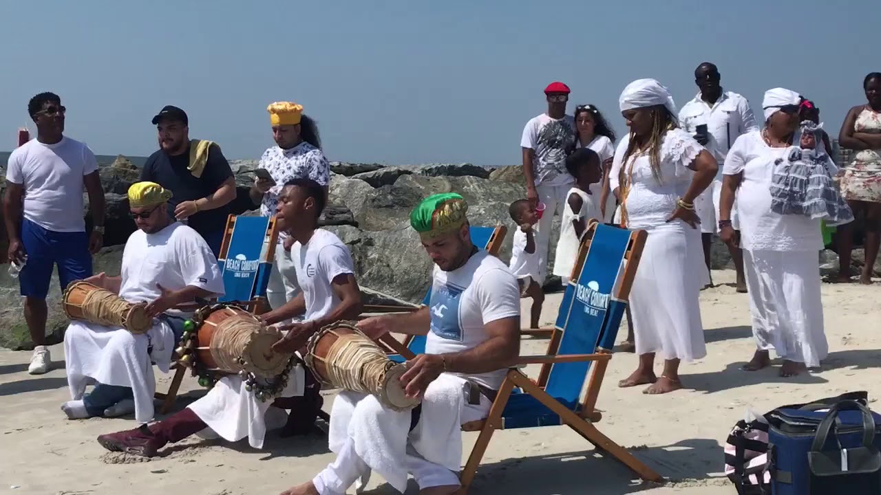 Drumming at Long Beach Baba Eyiogbe's (My Son) Drumming for our IYA YEMOJA 💙🙏🏽🙌🏼