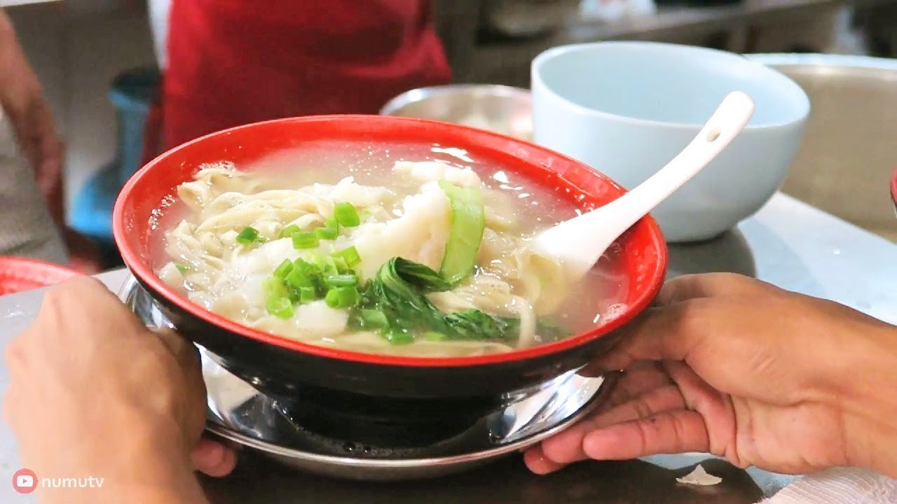 Philippines Street Food in ONGPIN, Manila Chinatown | EPIC Chinese New Year 2018 Food Walk