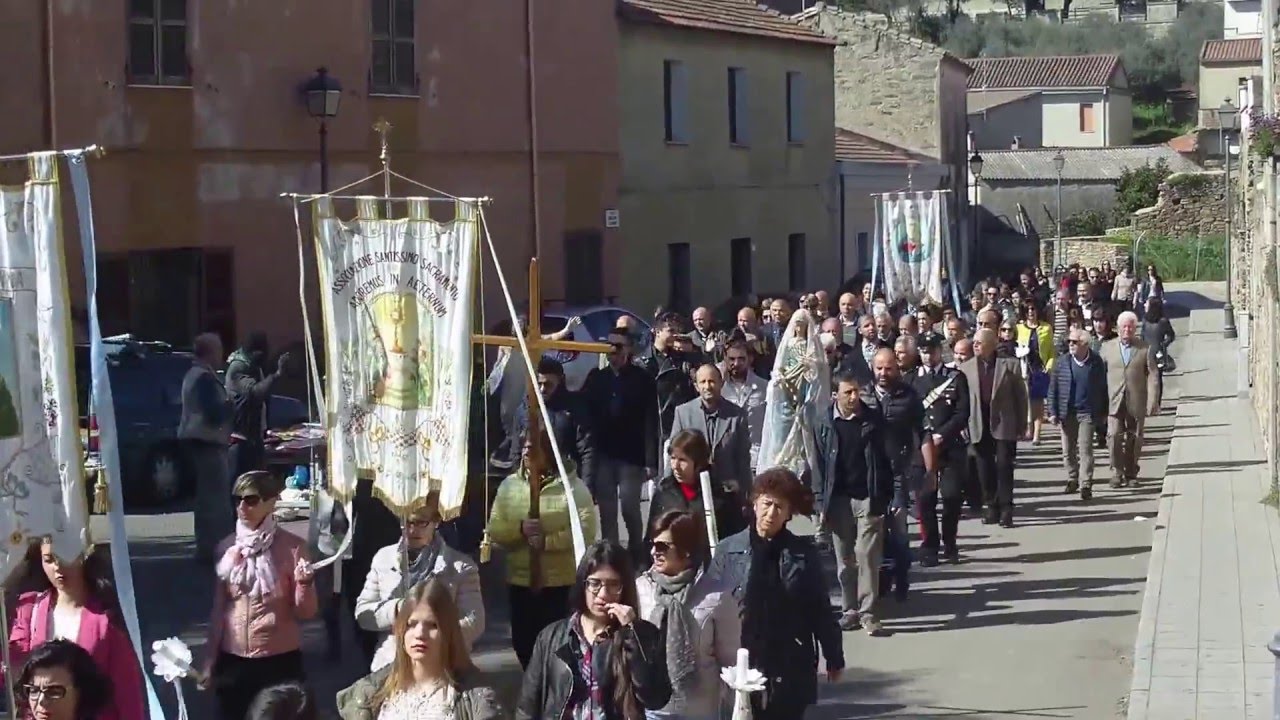 Armungia S'Incontru - Processione di Pasqua