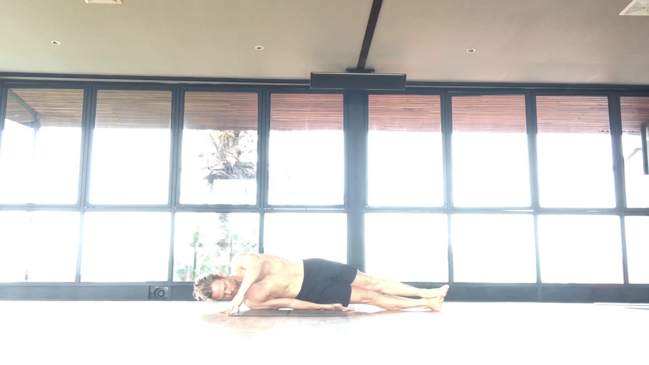 Samanāsana - Balancing Samana Vayu Pose