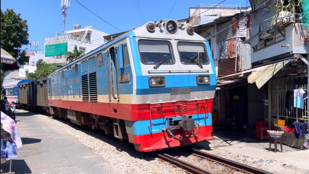 Chuyến tàu đặc biệt SE10 cùng những đoàn tàu hoạt động tại Nha Trang Khánh Hòa cuối tháng 1/2026