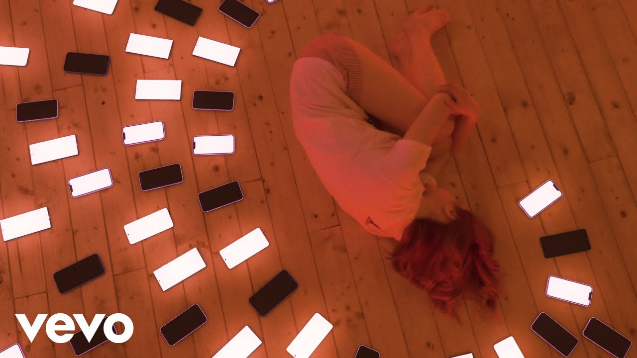 Willie Peyote, Michela Giraud - Fare schifo