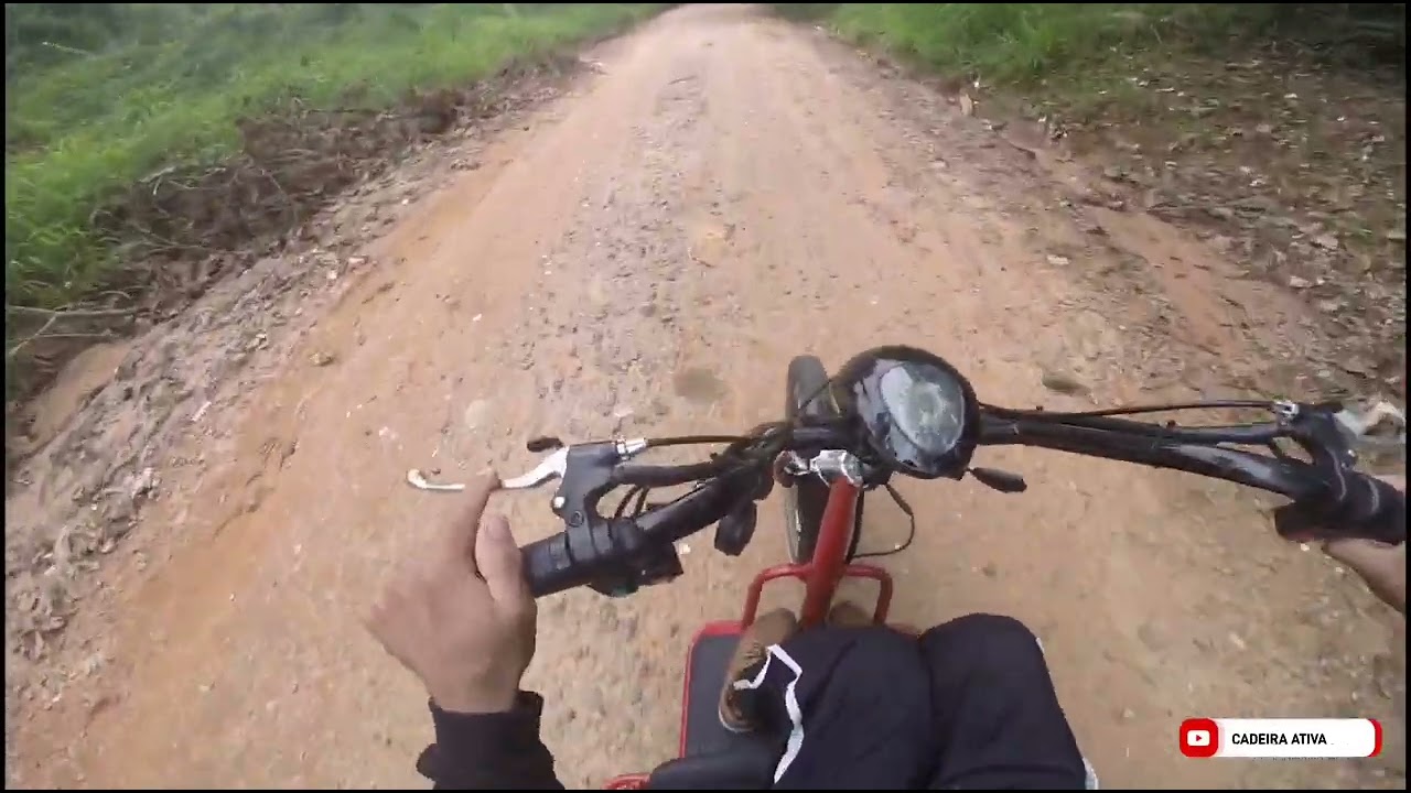como subir rua de terra com o triciclo elétrico