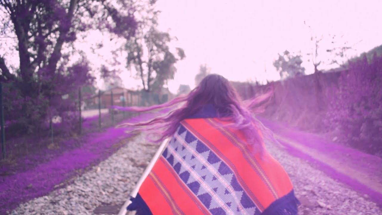 Luna Lamilla - Me Voy (video oficial)