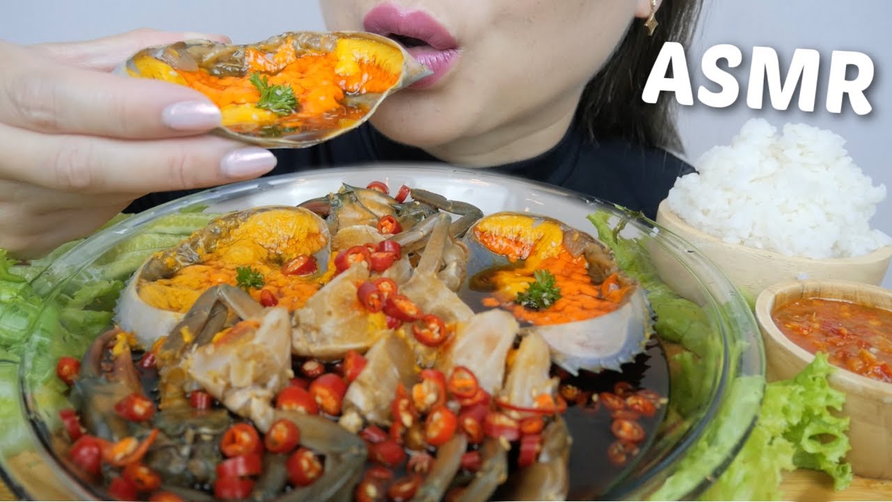 RAW Soy Sauce Marinated Crabs *ASMR Mukbang Food Sounds | N.E Let's Eat