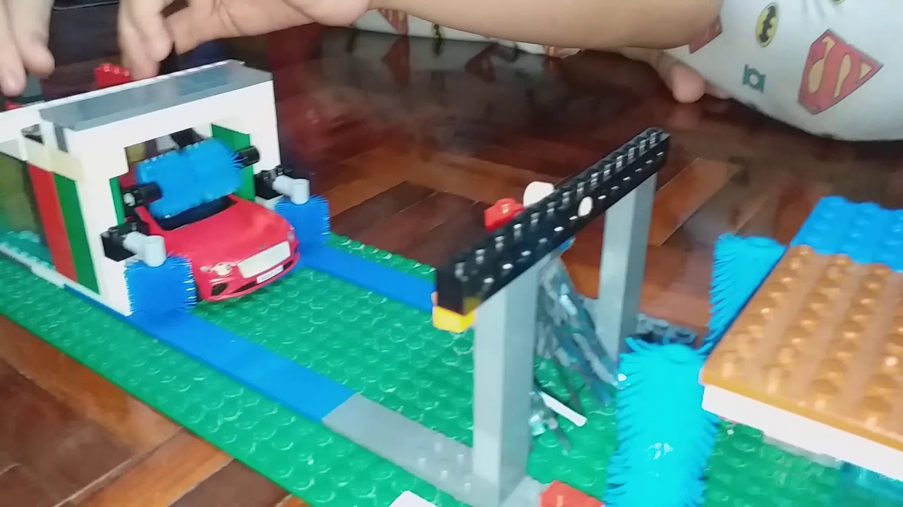 Ryko 7 A B Lego Car Wash I Lego Car Wash I Ryko Car Wash I RMZ City Red Bentley Continental GT