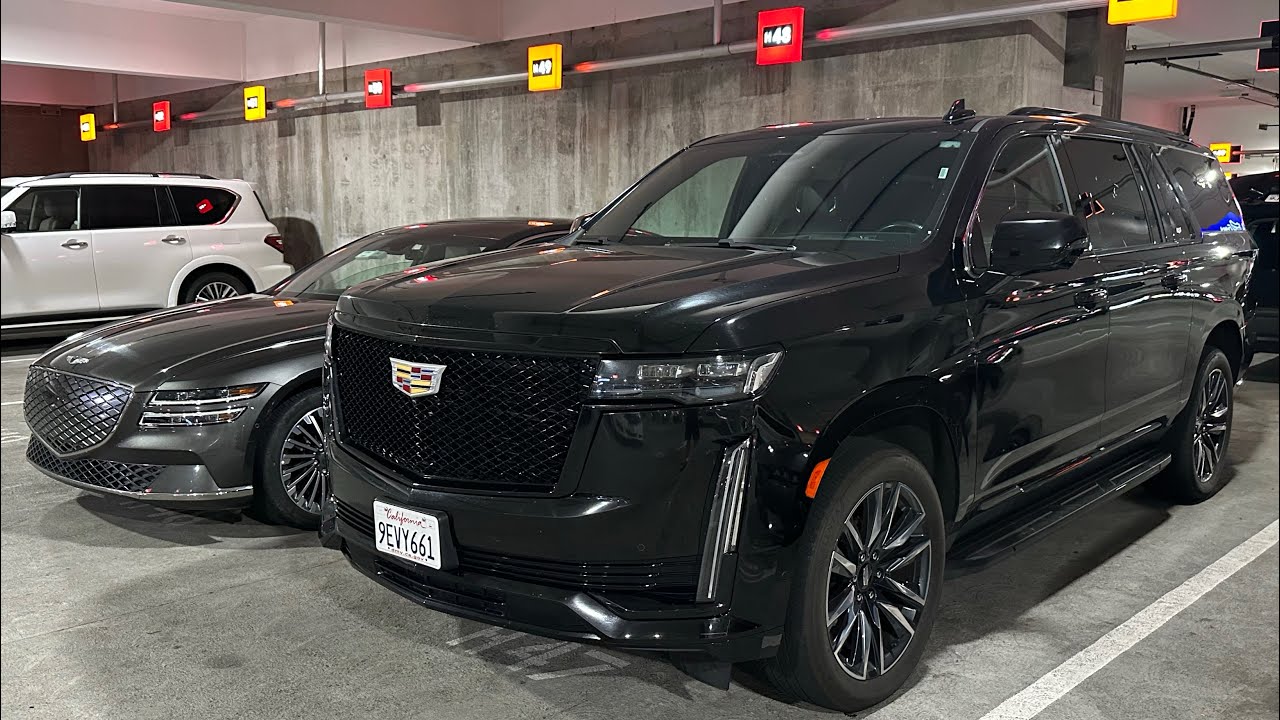 Avis - Budget - Los Angeles International Airport NEW LAX CAR RENTAL FACILITY  - Car Rental Section