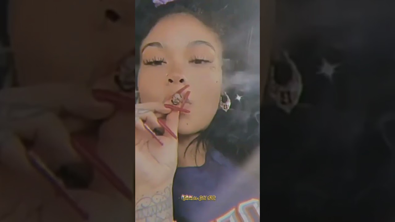Baby Smoke Weed // Leady Stoner // Smoker Girl 420