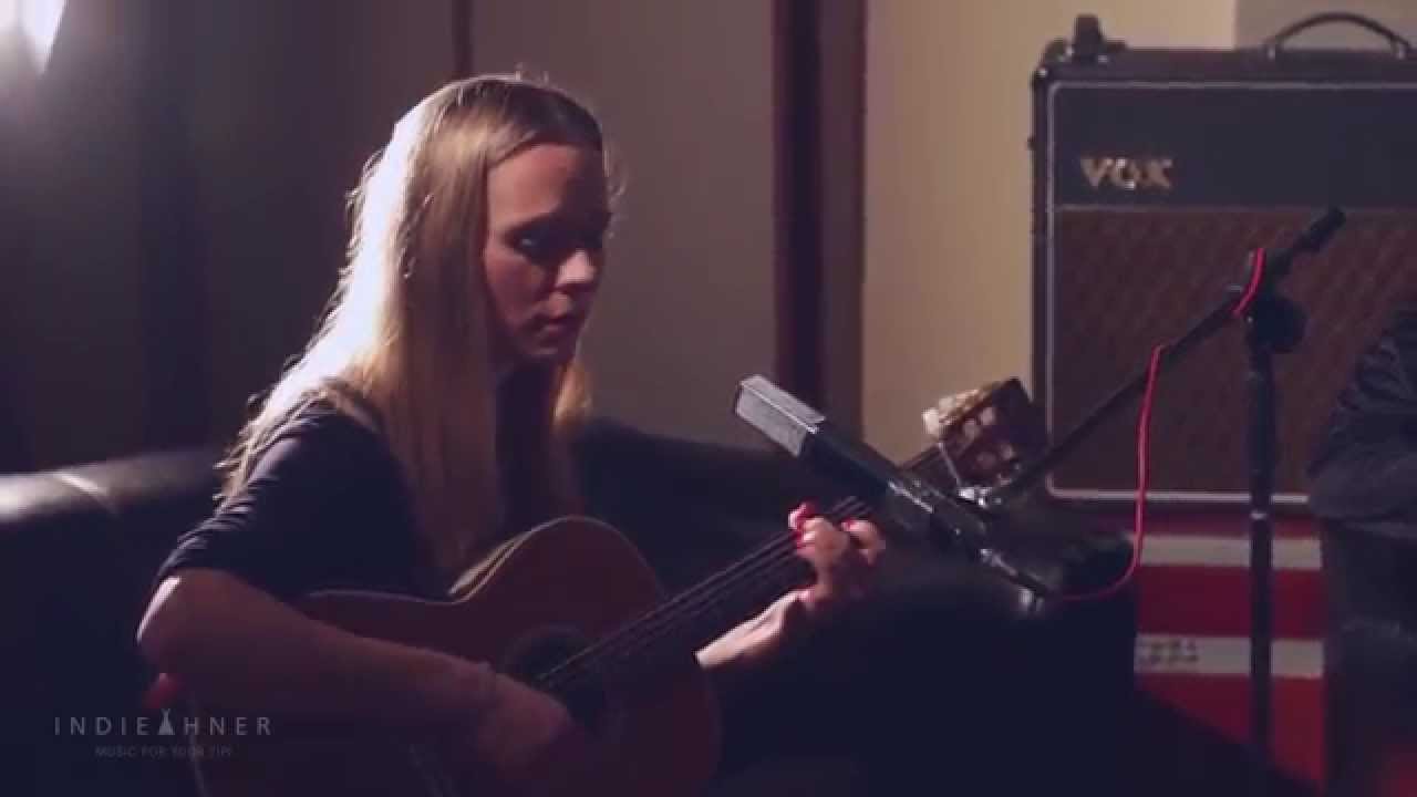Jenny Weisgerber on Indieahner TV: 'What is this love'