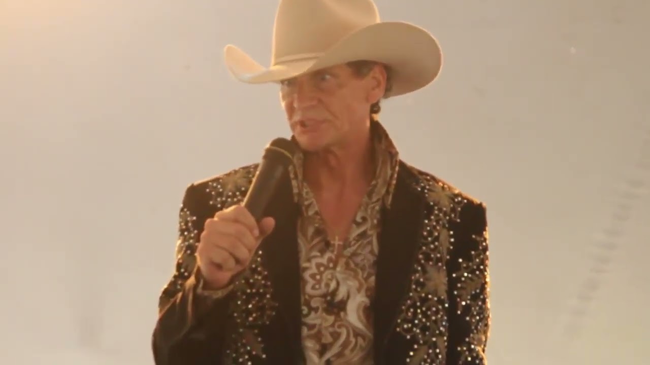 Bill Rinehart sings 'You Gave Me A Mountain' Elvis week 2016