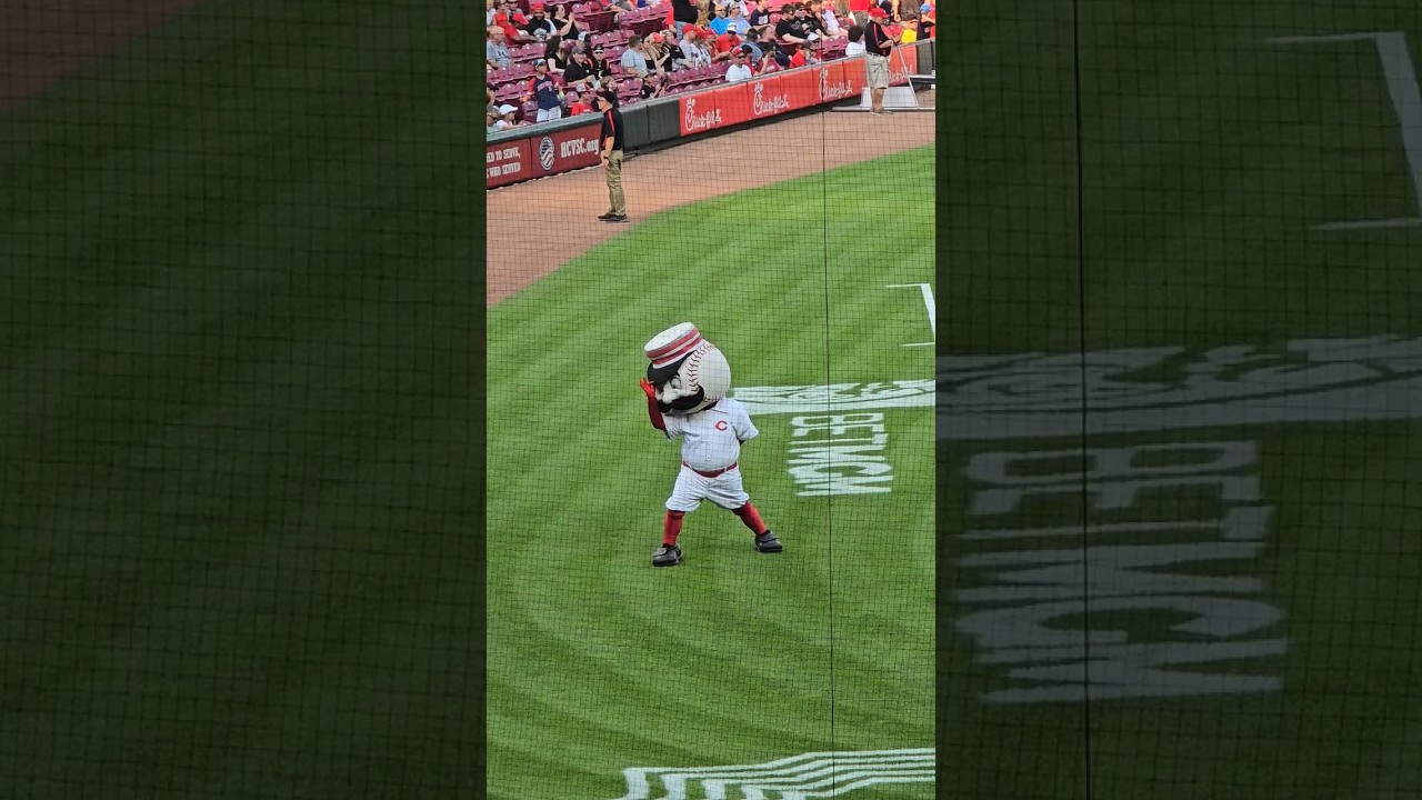 Mr. Redlegs #reds #mascot #513 #cincinnati #goodvibes #love #migos #walkitlikeitalkit #rap #mlb #fyp