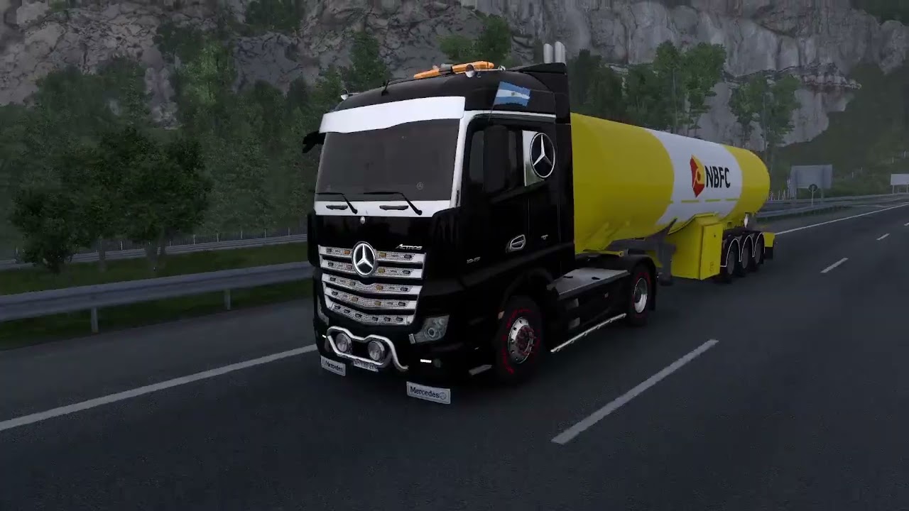 CAMIÓN JUGANDO EURO SiMULAiTOR 2 CON UN MERCDES BENZ ACTROS 1845 LLEVANDO AMONiACOANHiDRO27TONELADAS