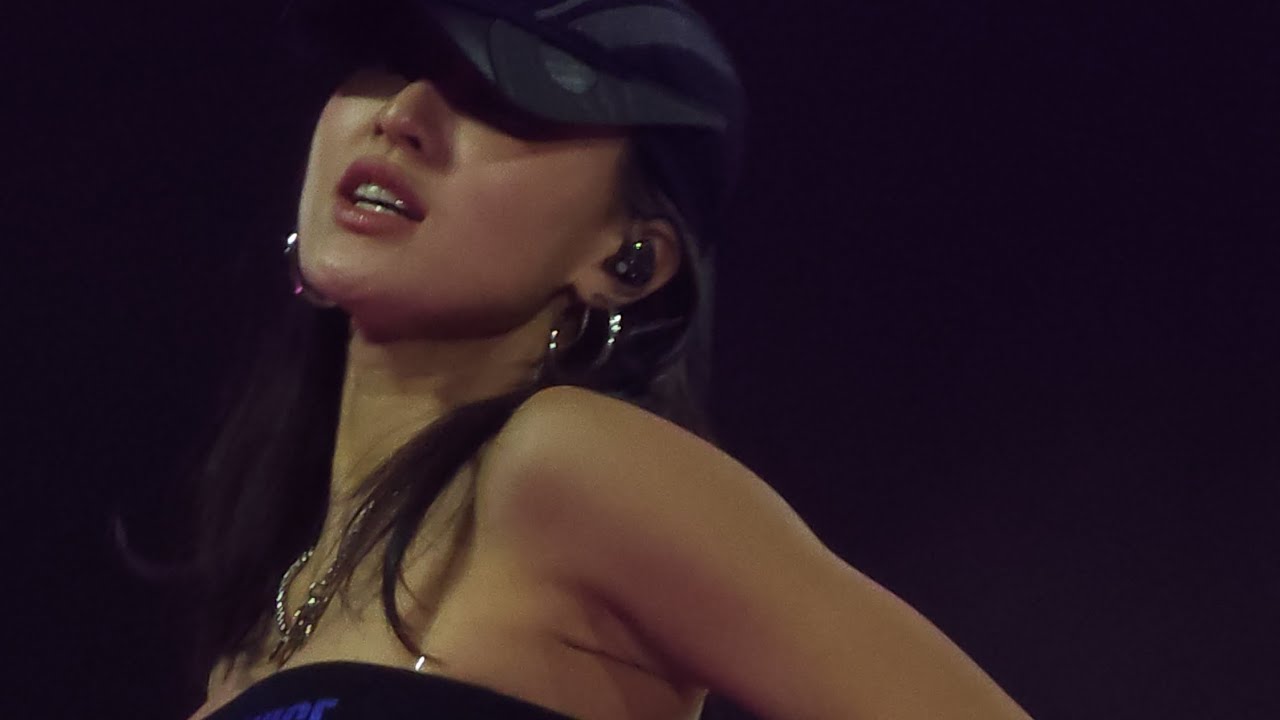 [FANCAM] TWICE (트와이스) - Signal | This is For World Tour in Bulacan 2025.10.04 [4K]