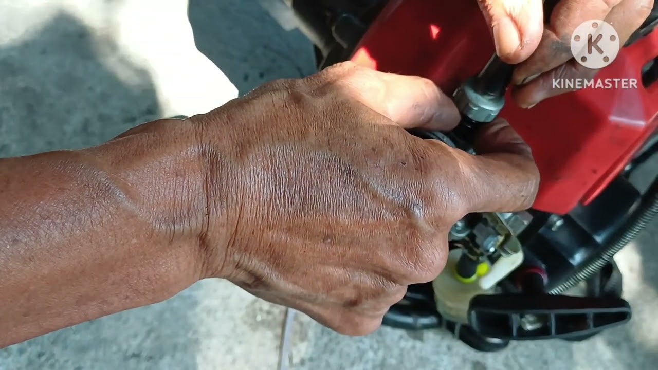 Cara Pisahkan Batang Mesin Rumput