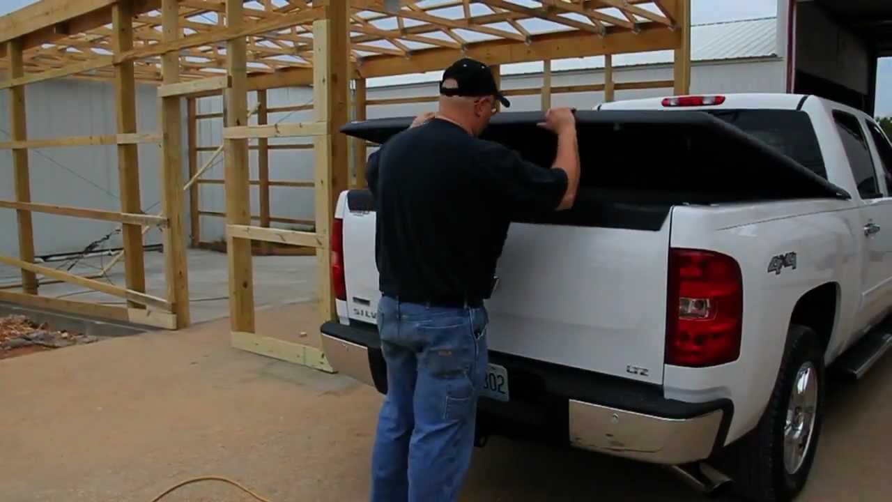 UnderCover Tonneau Covers Exclusive Review - TV Spot - Facility - AutoCustoms.com