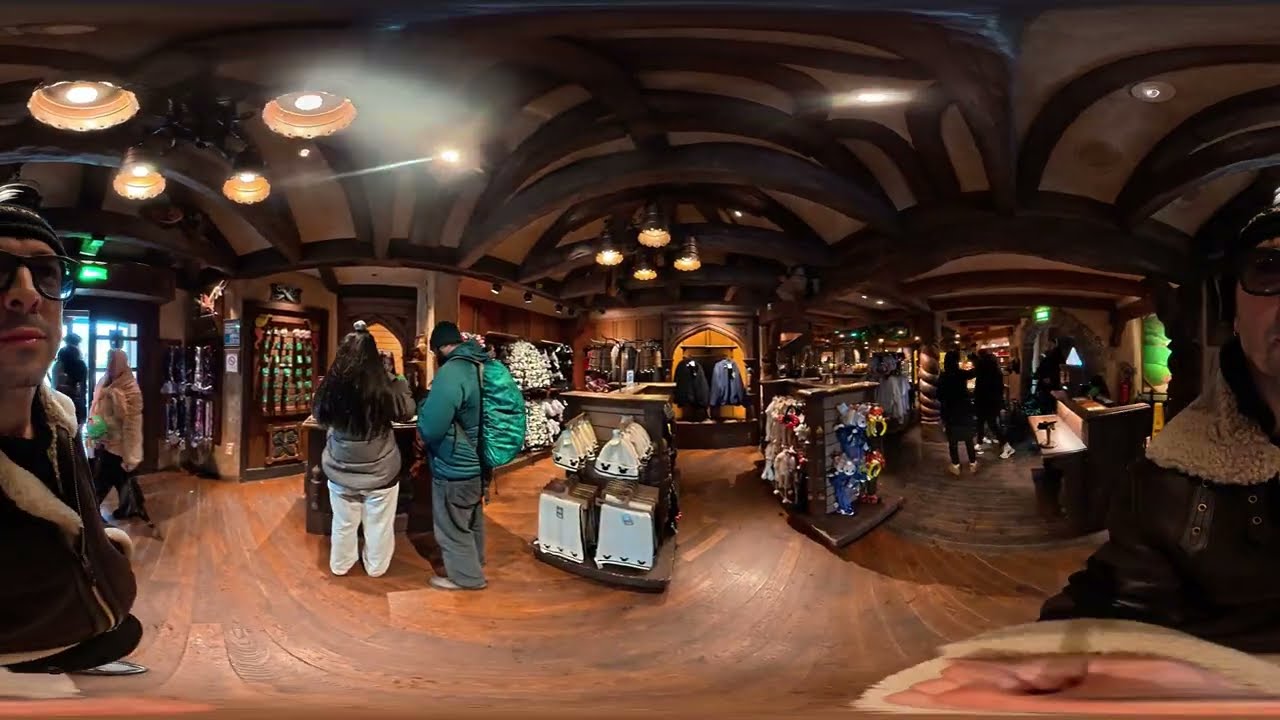 Sir Mickey s Boutique - Disneyland Paris - Walktrough 360