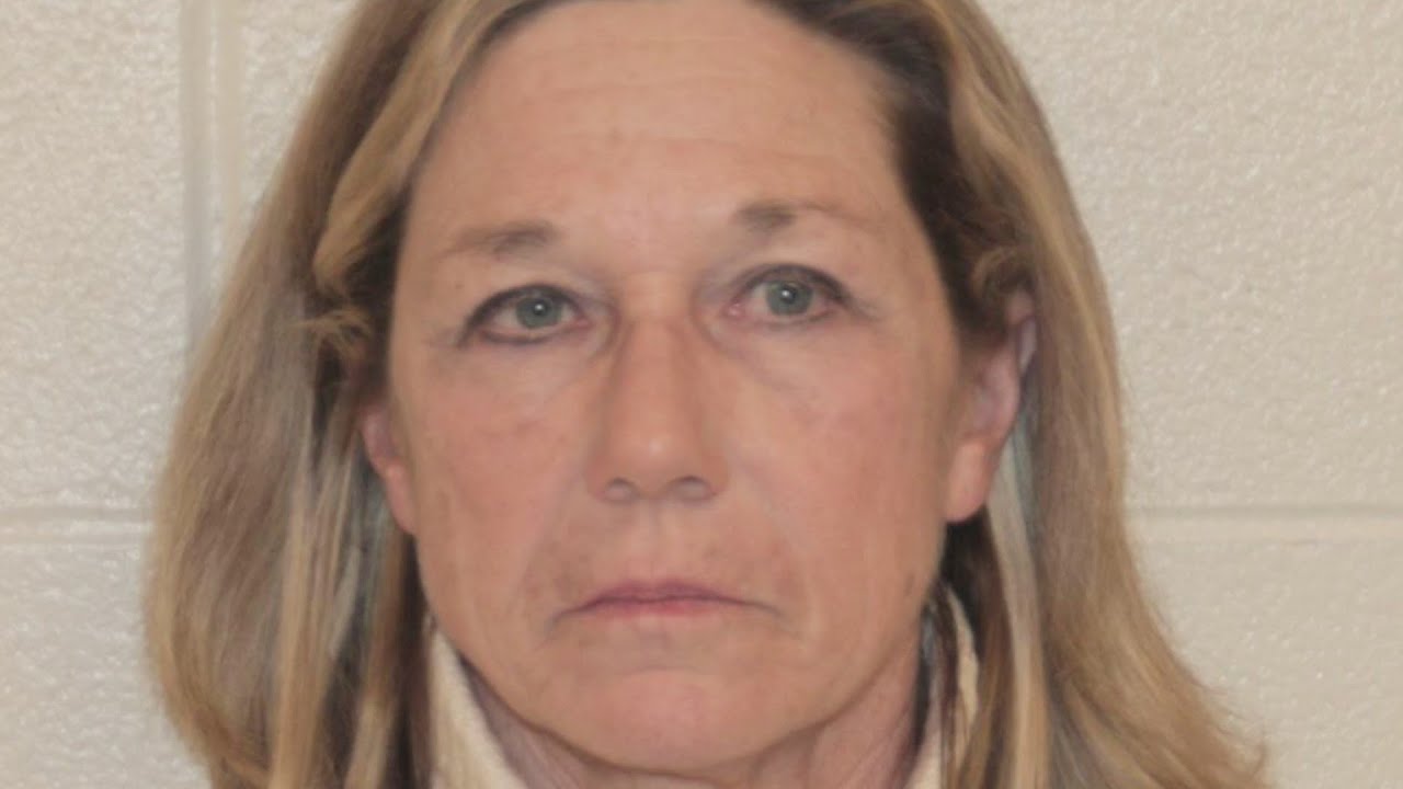 Crundwell released from Illinois prison 11 years early