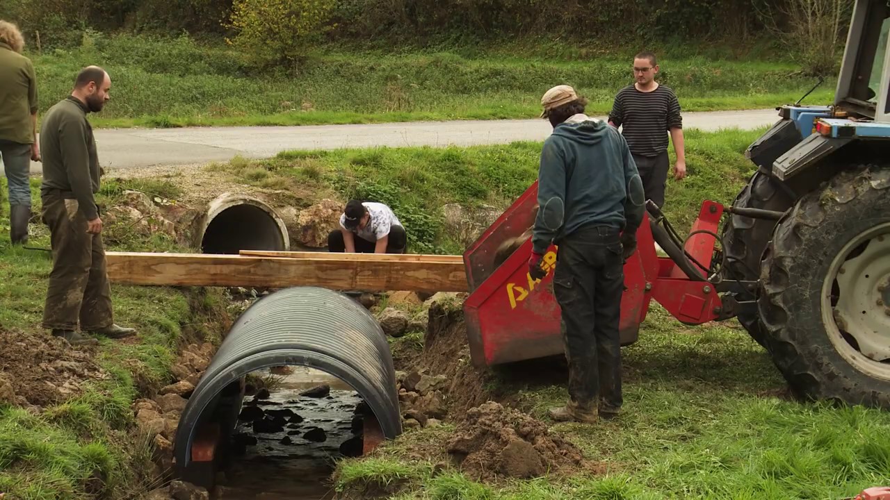 CEN RZH - Fiche Travaux N°1 - ponceau PEHD pour franchir un ruisseau