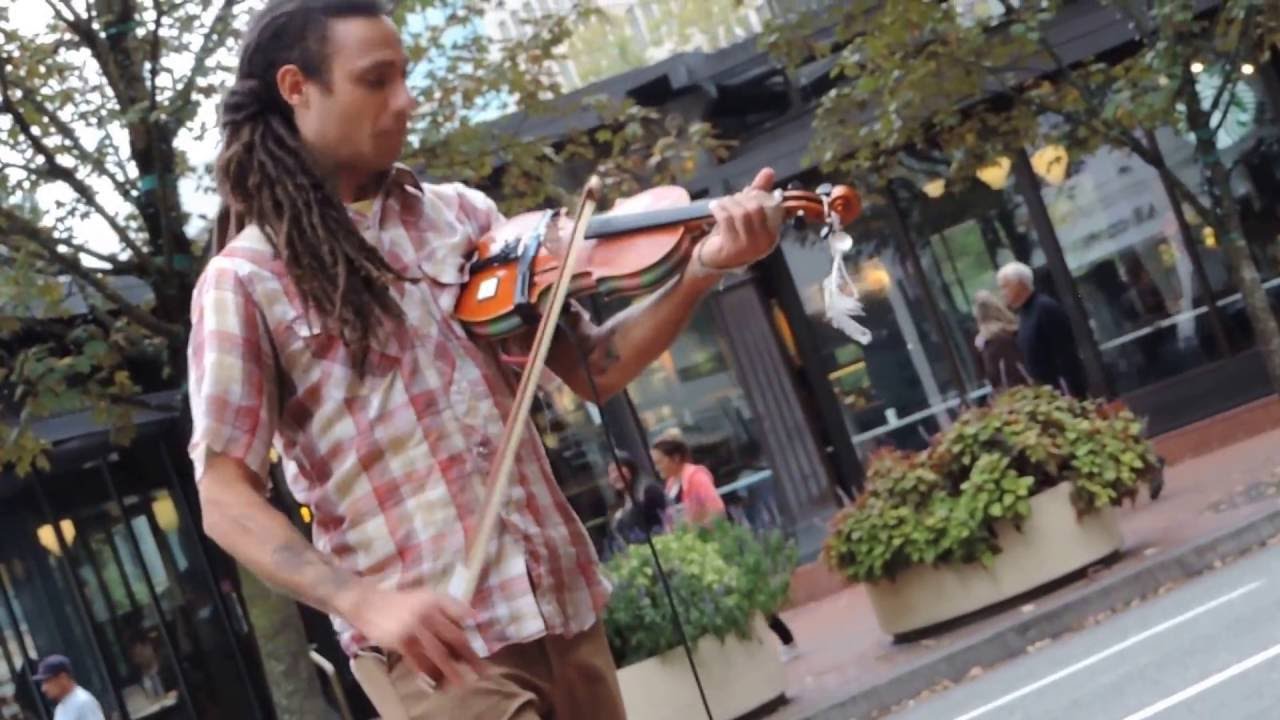 Djinn Maury - Looping Violin