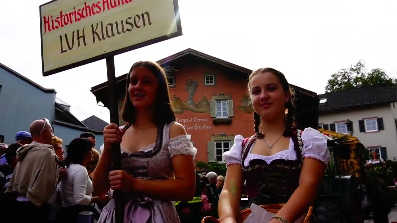 Alto Adige Südtirol, Chiusa festeggia l'arrivo dell'autunno! Con la Festa del Törggelen