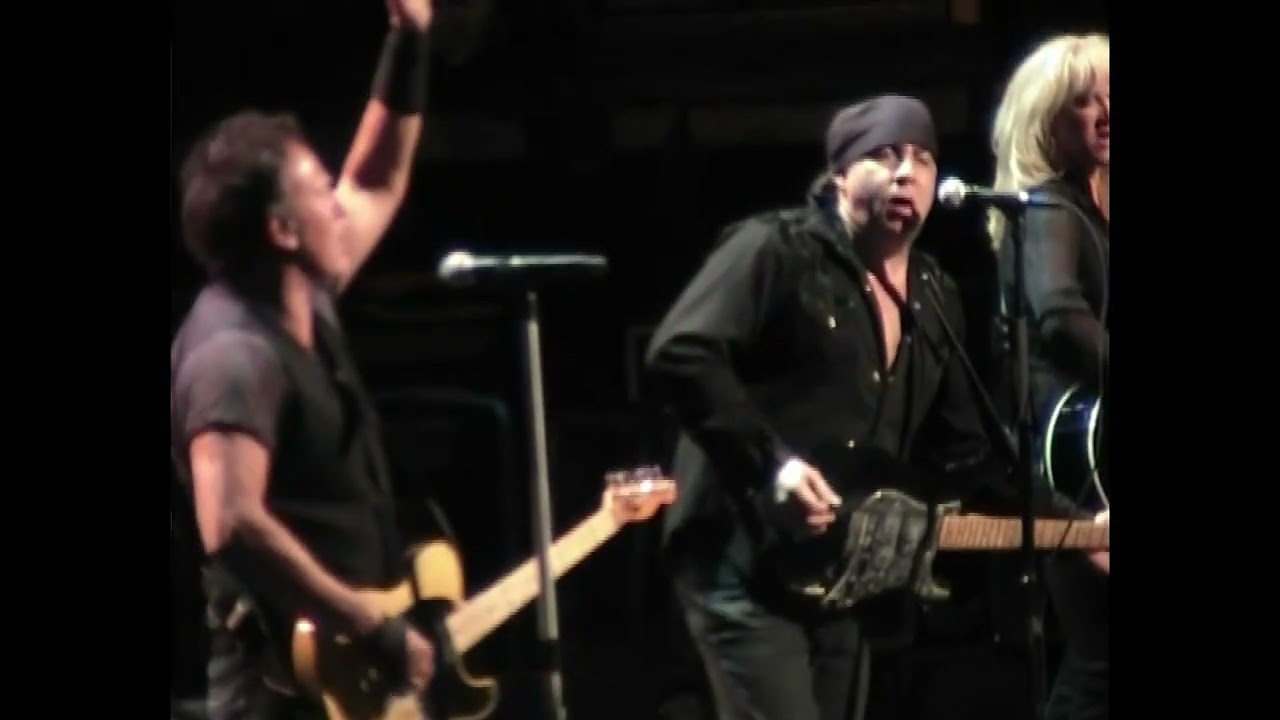 Bruce Springsteen - Live In Boston 21/04/2009 - Full Concert (HD Remastered)
