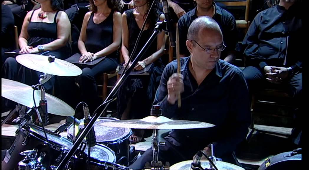 ΤΟ ΤΡΑΓΟΥΔΙ ΤΗΣ ΦΩΤΙΑΣ -ΔΗΜΗΤΡΗΣ ΜΠΑΣΗΣ(LIVE)(ΓΙΑΝΝΗΣ ΤΖΟΥΑΝΟΠΟΥΛΟΣ-ΜΑΝΩΛΗΣ ΚΑΡΑΝΤΙΝΗΣ)