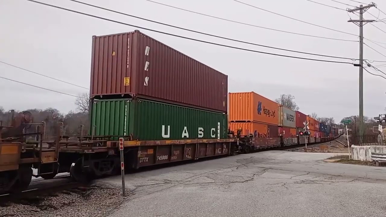 NS 242-23 in Union, SC with ES44DC duo and P5 Horn on Leader!