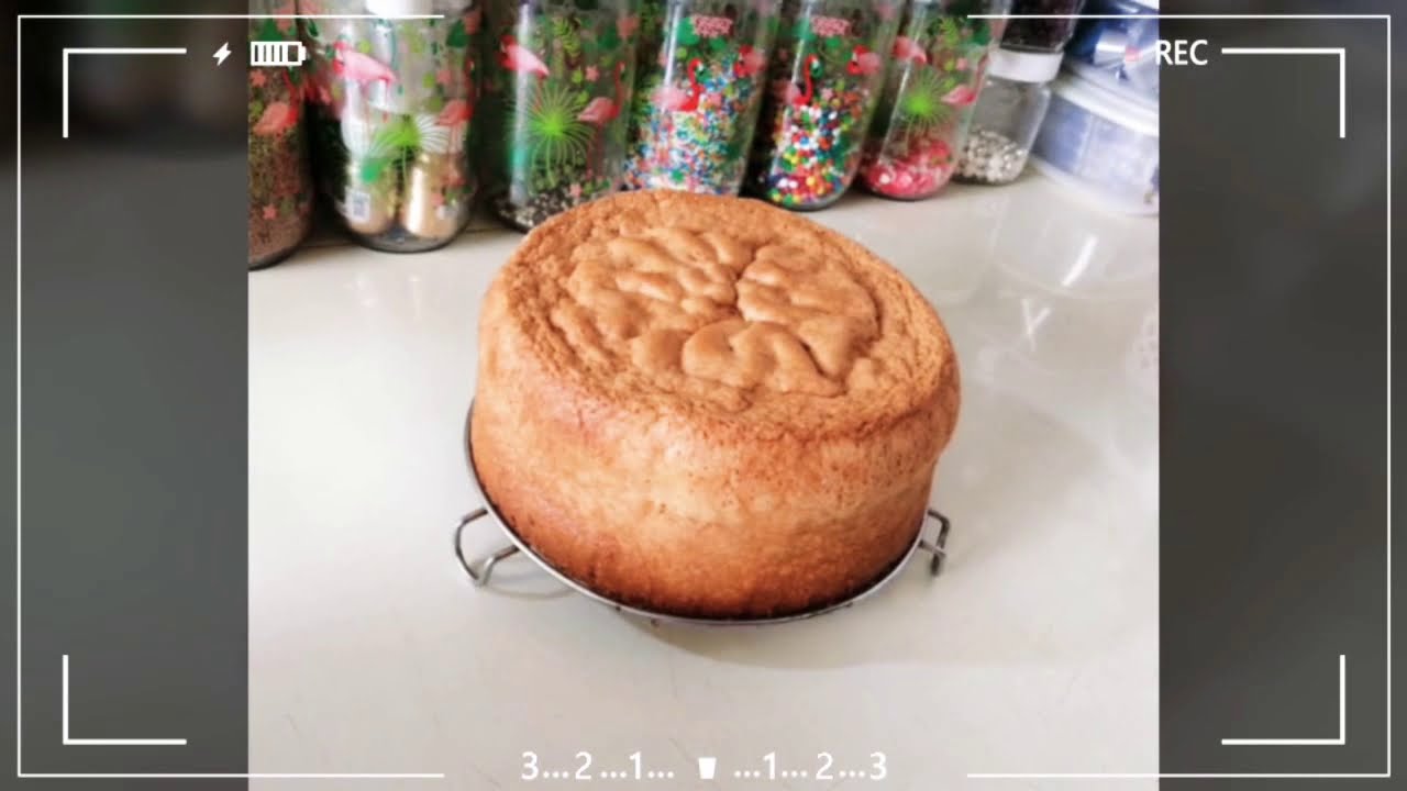 كيك اسفنجي بدون محسن وبدون فصل