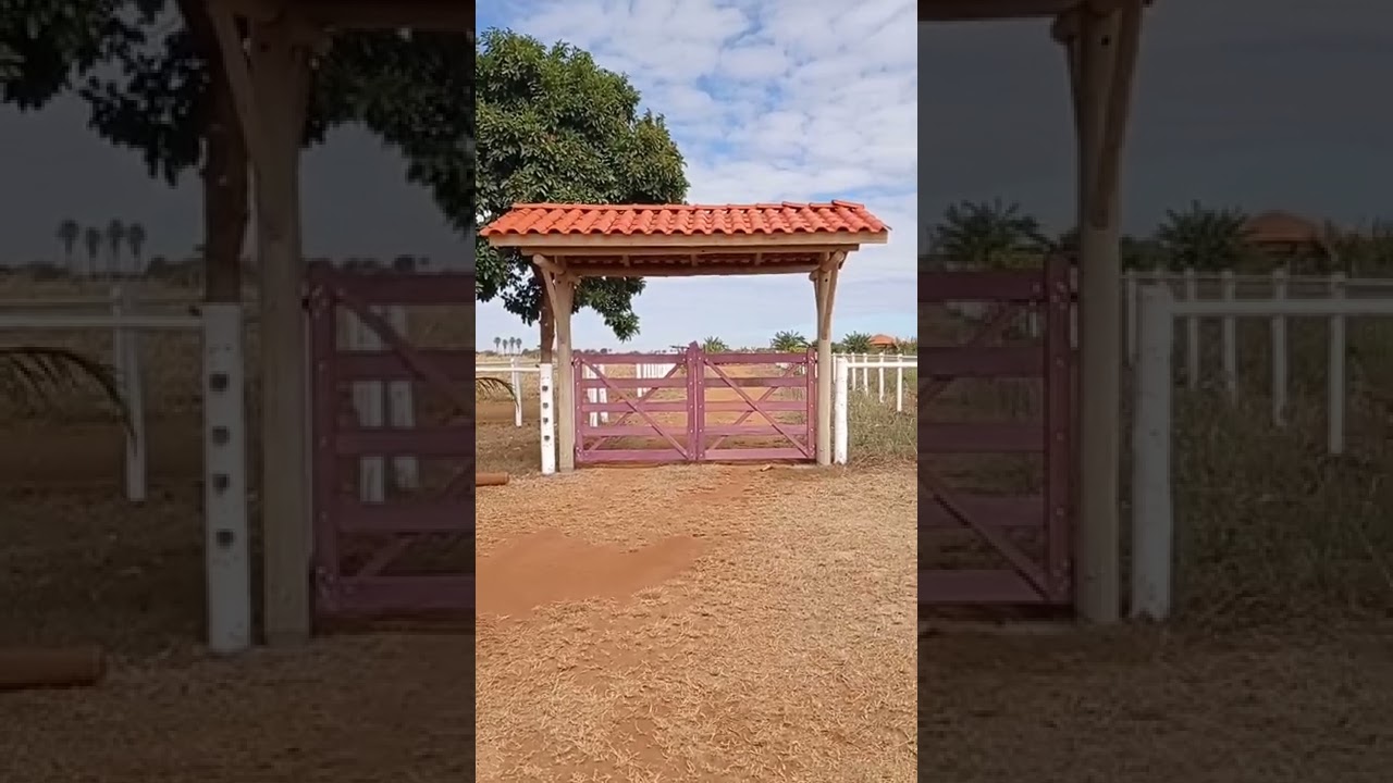 chal&eacute;zinho com porteira em madeira roxinho.