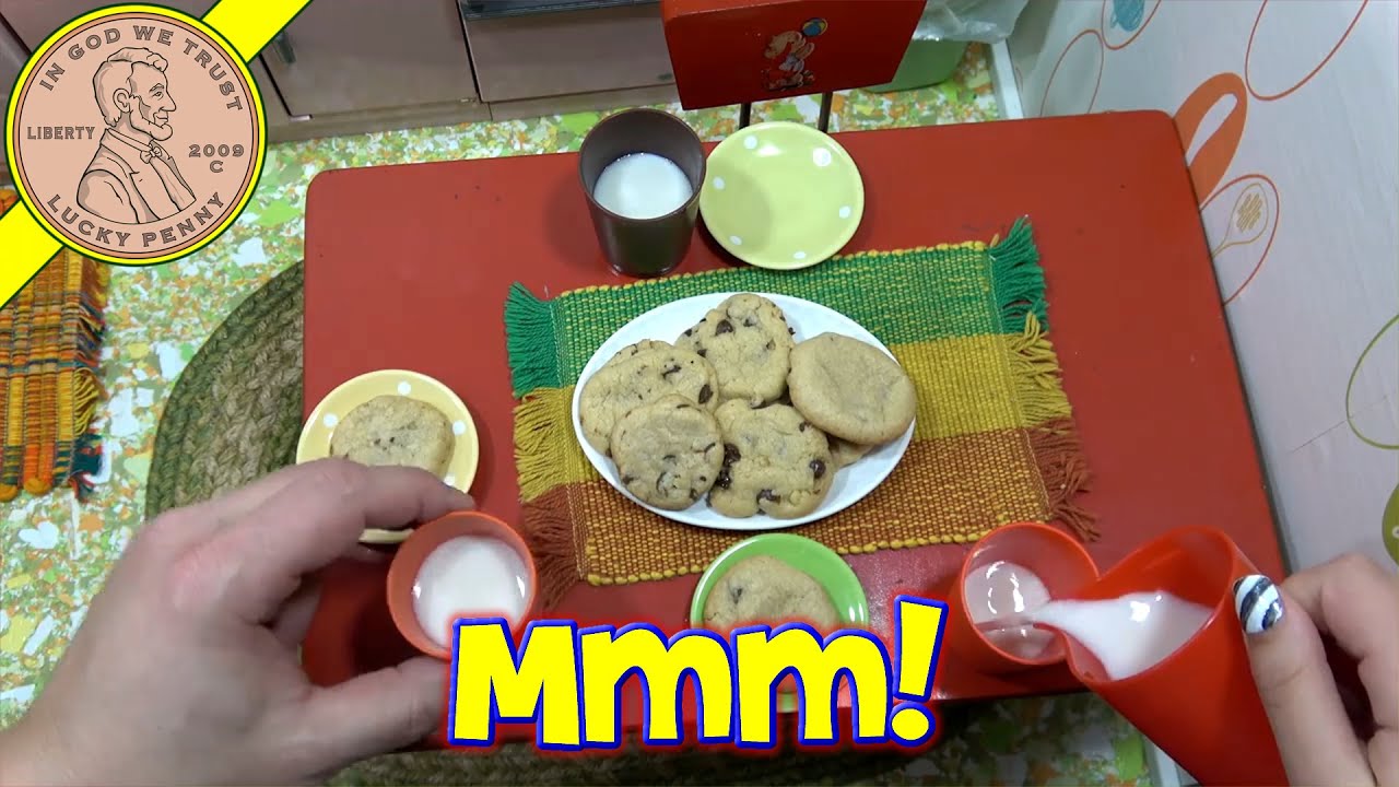 Miniature Home Made Chocolate Chip Cookies - Vintage Kitchen!