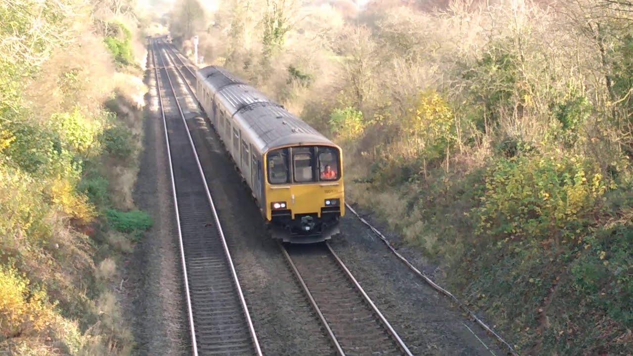 Northern Trains Ltd DMU double header 150108 and 150124 approaching Bamford (Derbyshire)