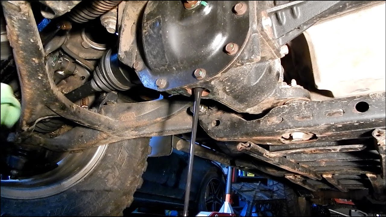Changing Differential Fluid in Hummer H3, GMC Canyon and Chevrolet Colorado