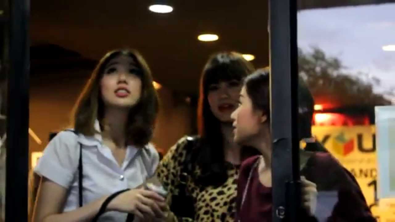[FANCAM] FFK หลังเลิก กลัวจิ้งจก  ฟ้าแลบ  13-6-14