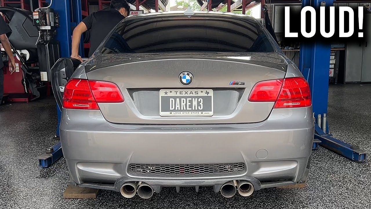 BMW E92 M3 with open headers with no exhaust