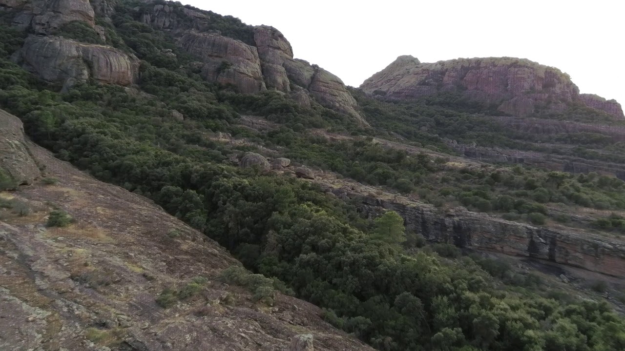 rocher de Roquebrune sur argent Var 83 Parrot Anafi r&eacute;glages de toutes les vitesses &agrave; fond(3)