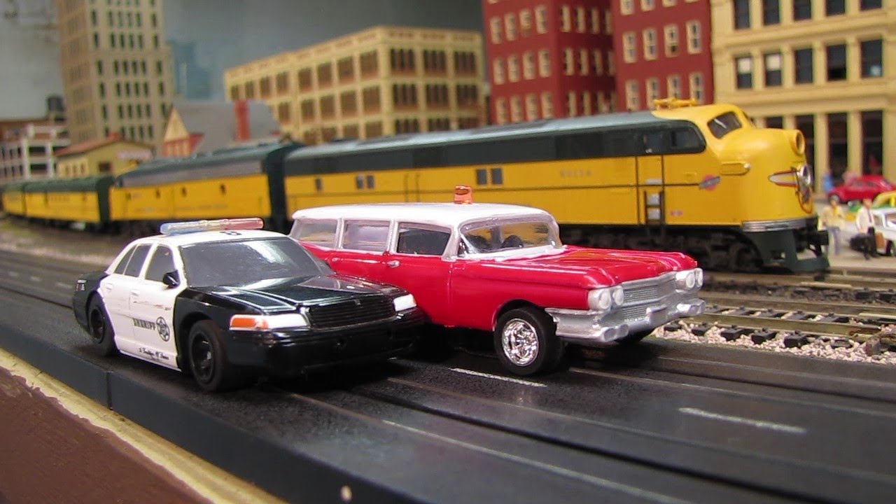 Slot Cars & Model Train Layout: Chicago & North Western