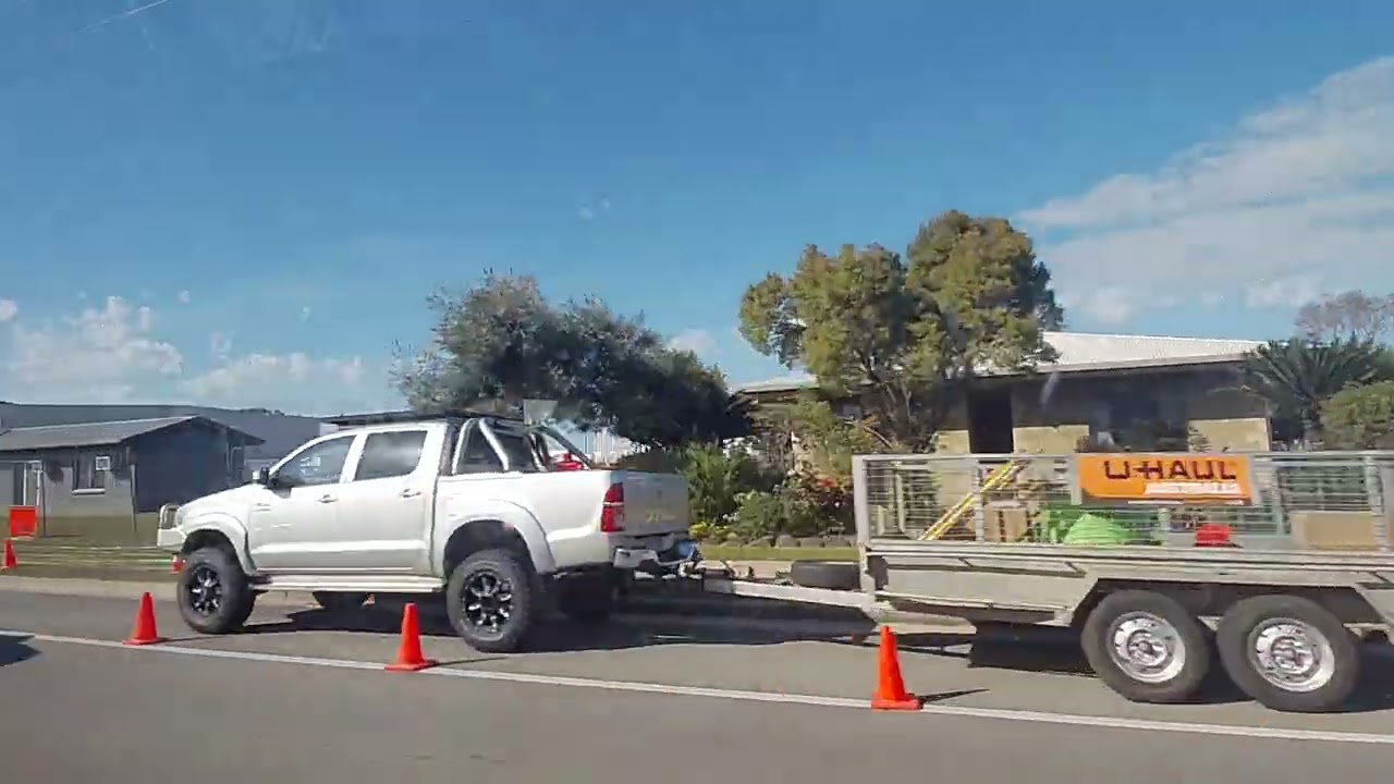 Driving around in Townsville, see what's going on here