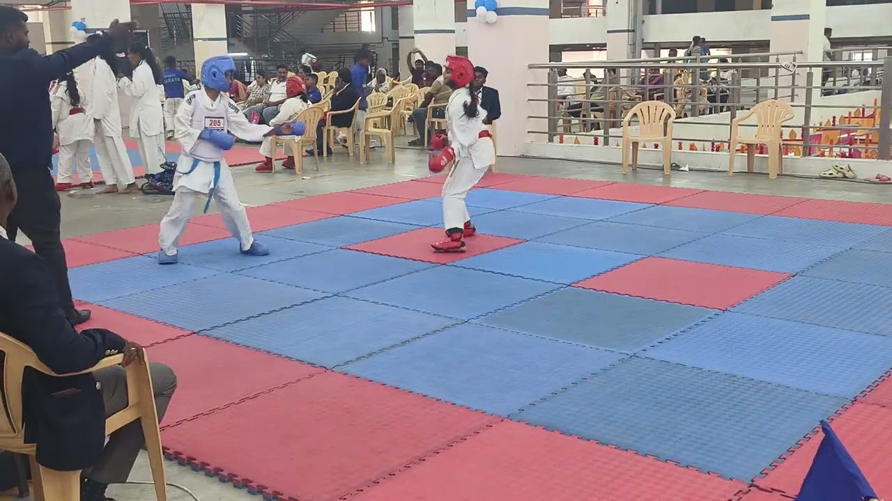 Karate Kumite Girls