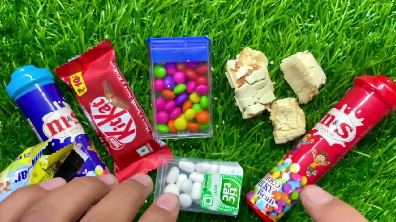 Satisfying video AND Kinder Surprise Candy gems@Canadiankids-q4m