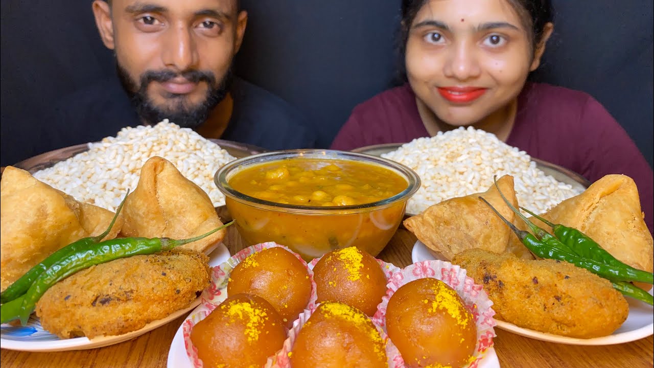 EATING SHOW,PUFFED RICE(MURI),GHUGNI,ALURCHOP,SINGARA(SAMOSA) AND GREEN CHILLI CHALLENGE ❤️❤️