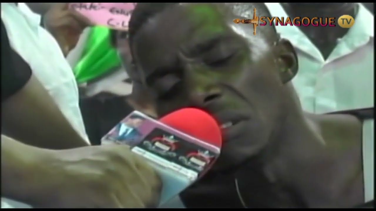 WATCH HOW LUCIFER BOW DOWN AS SOON AS PROPHET TB JOSHUA APPEARED INSIDE THE CHURCH
