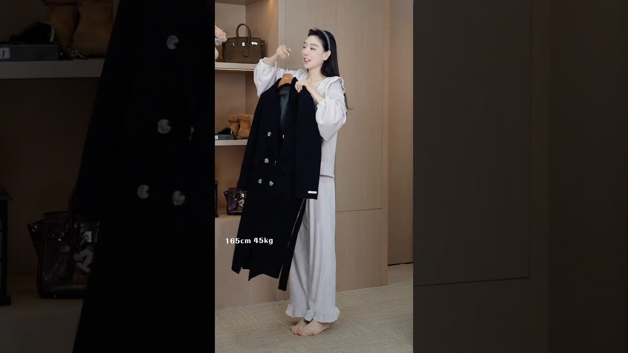 5 Ways to Wear a Coat | Which One Do You Like? #ootd #dress #fashion #style #beauty