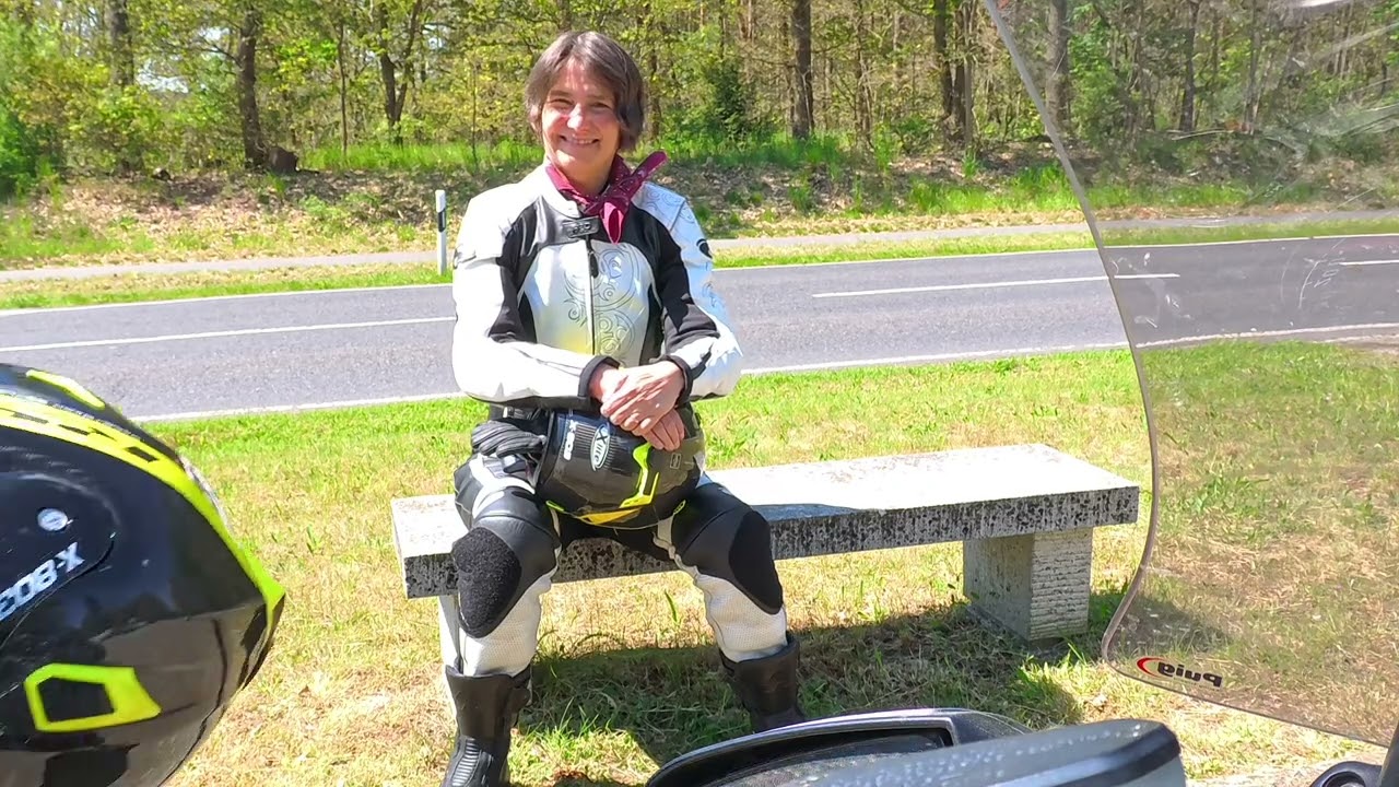 Fahrt nach Baruth Teil 1 (sowjet. Kriegerdenkmal)