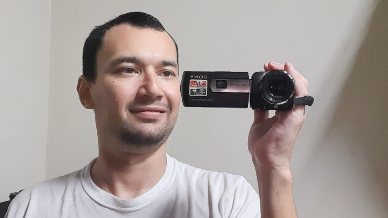 Filmadora Sony Handycam DCR-PJ5 com Zoom 67x e Projetor – Uso na UFAC, Rio Branco (Acre)