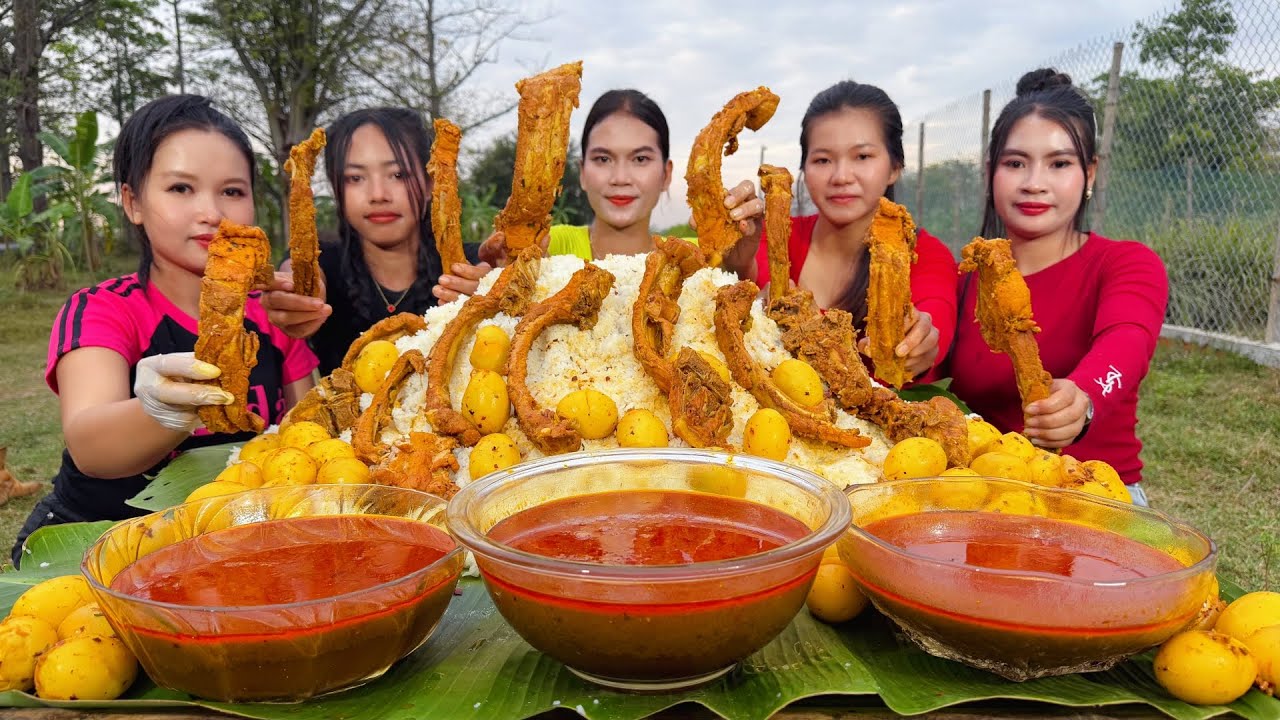 Amazing cooking pork with egg curry recipe