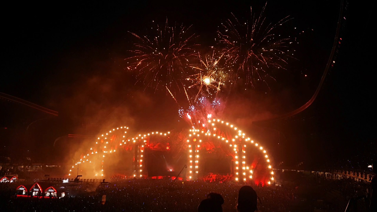 Untold Festival 2017 - Armin Van Buuren set w/ fireworks