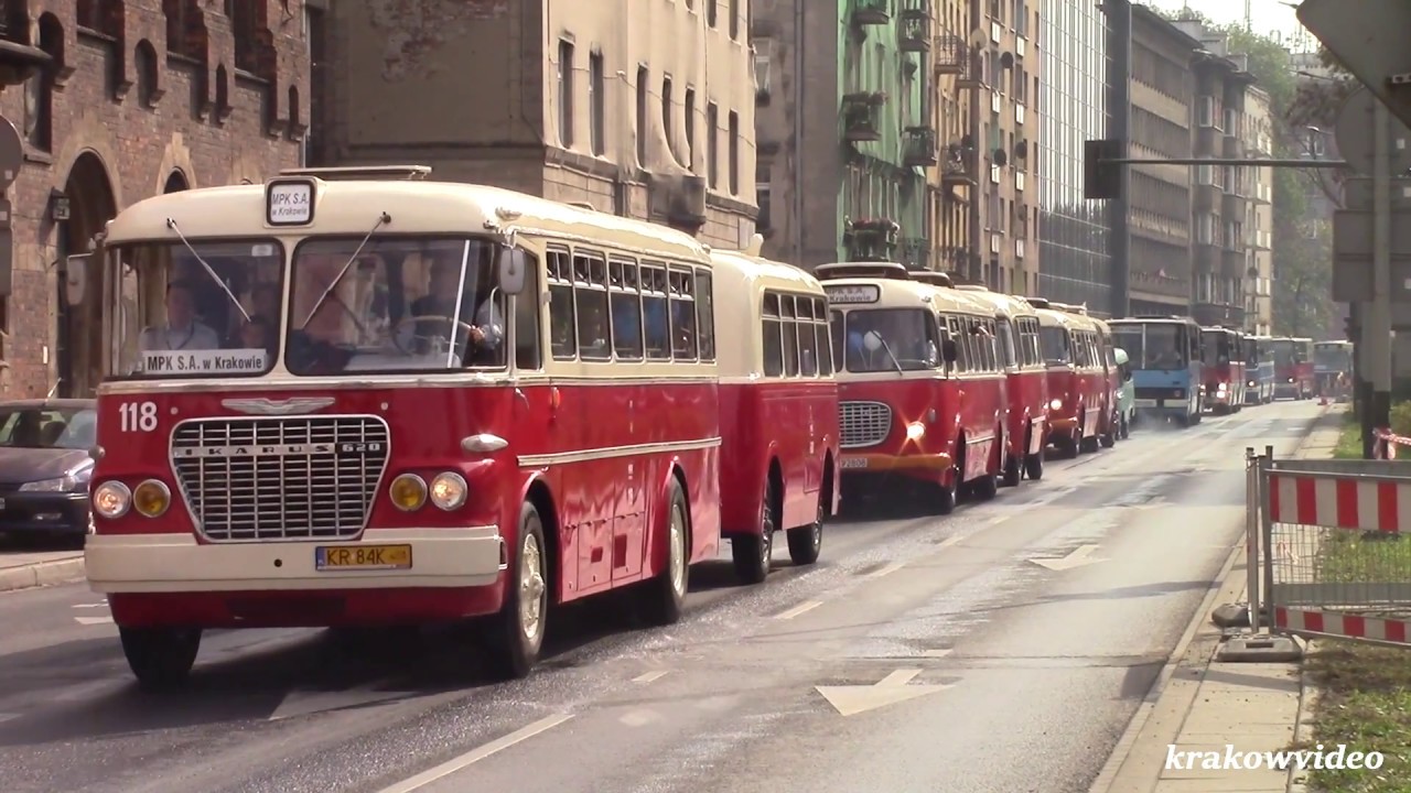 Parada autobus&oacute;w / Parade of vintage buses with police escort - October 7, 2018