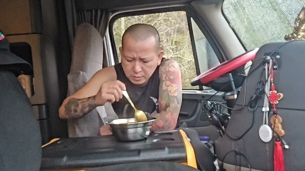 Buổi sáng trên xe tải 