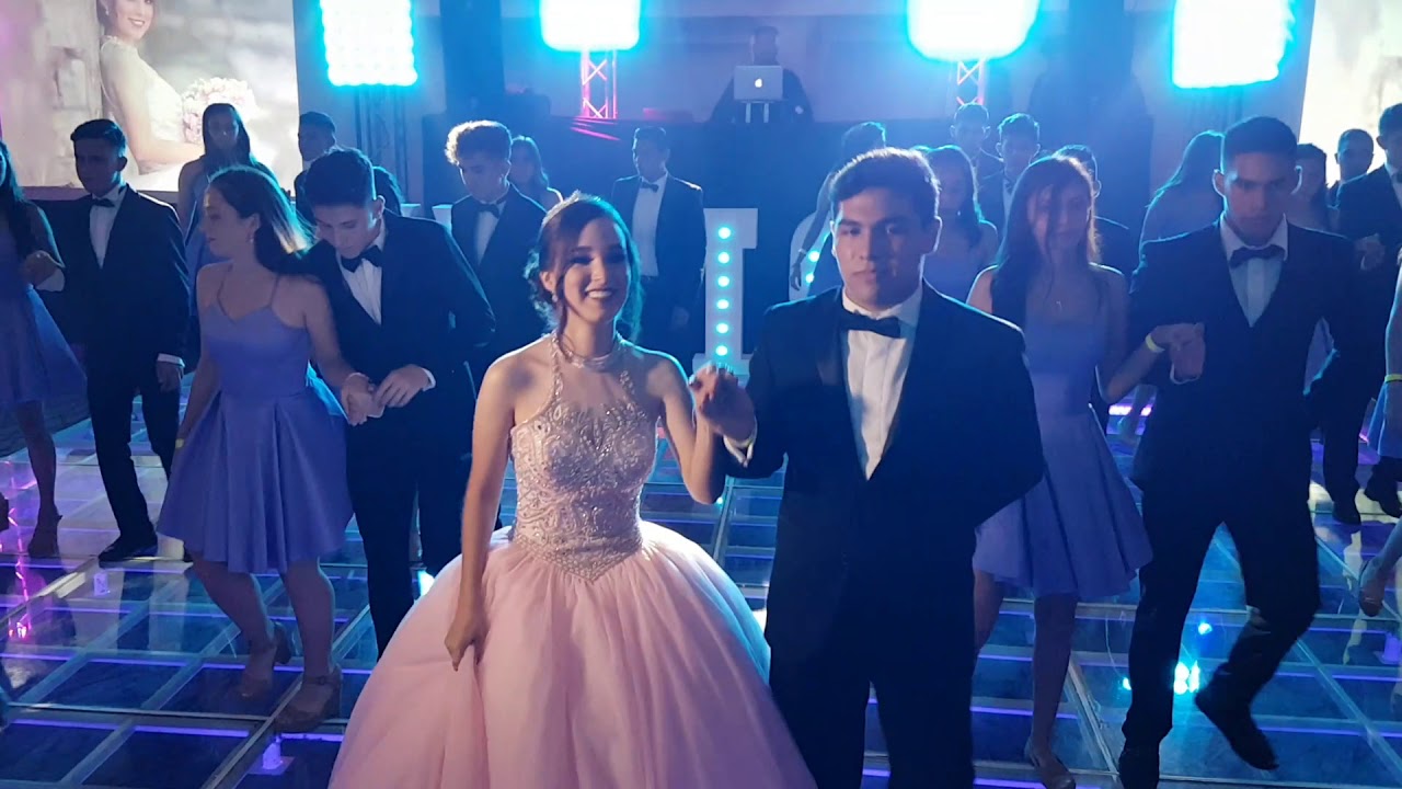 Vals de damas y chambelanes
